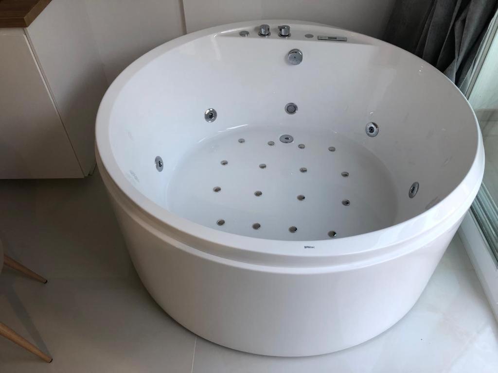 Suite Playamar Con Jacuzzi トレモリノス エクステリア 写真